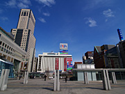 JRタワーと札幌駅前広場の風景